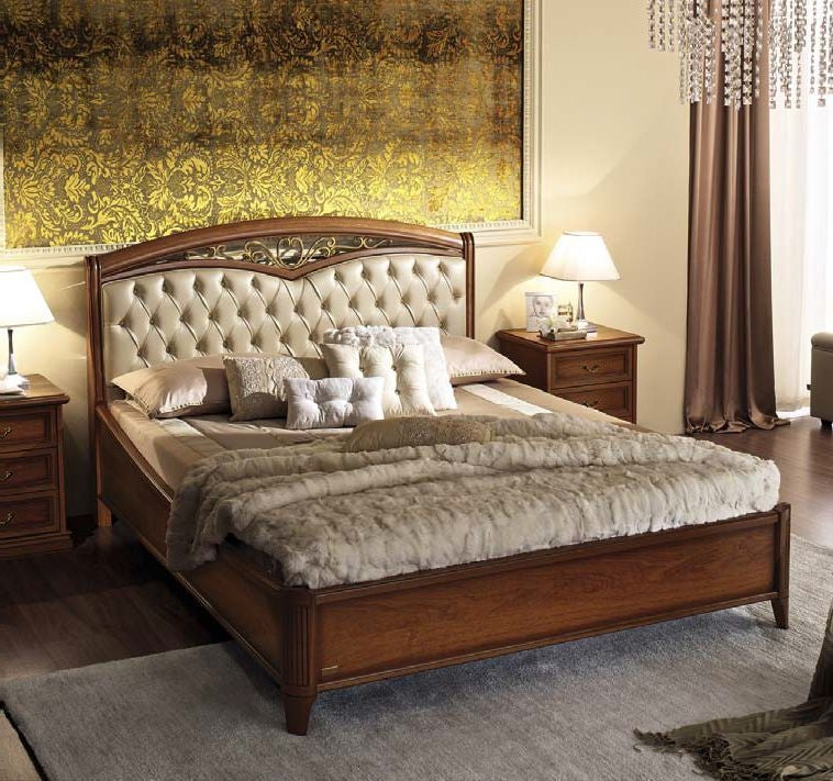 Camel Nostalgia Night Walnut Italian Curvo Fregio Capitonne Ring Bed