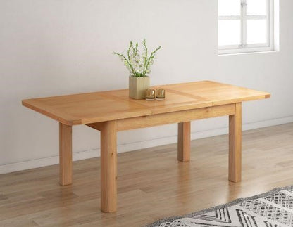 Clarion Oak 4 Seater Butterfly Extending Dining Table