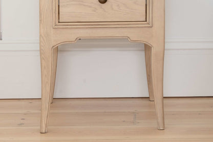 Willis and Gambier Toulon Oak 1 Drawer Bedside Table