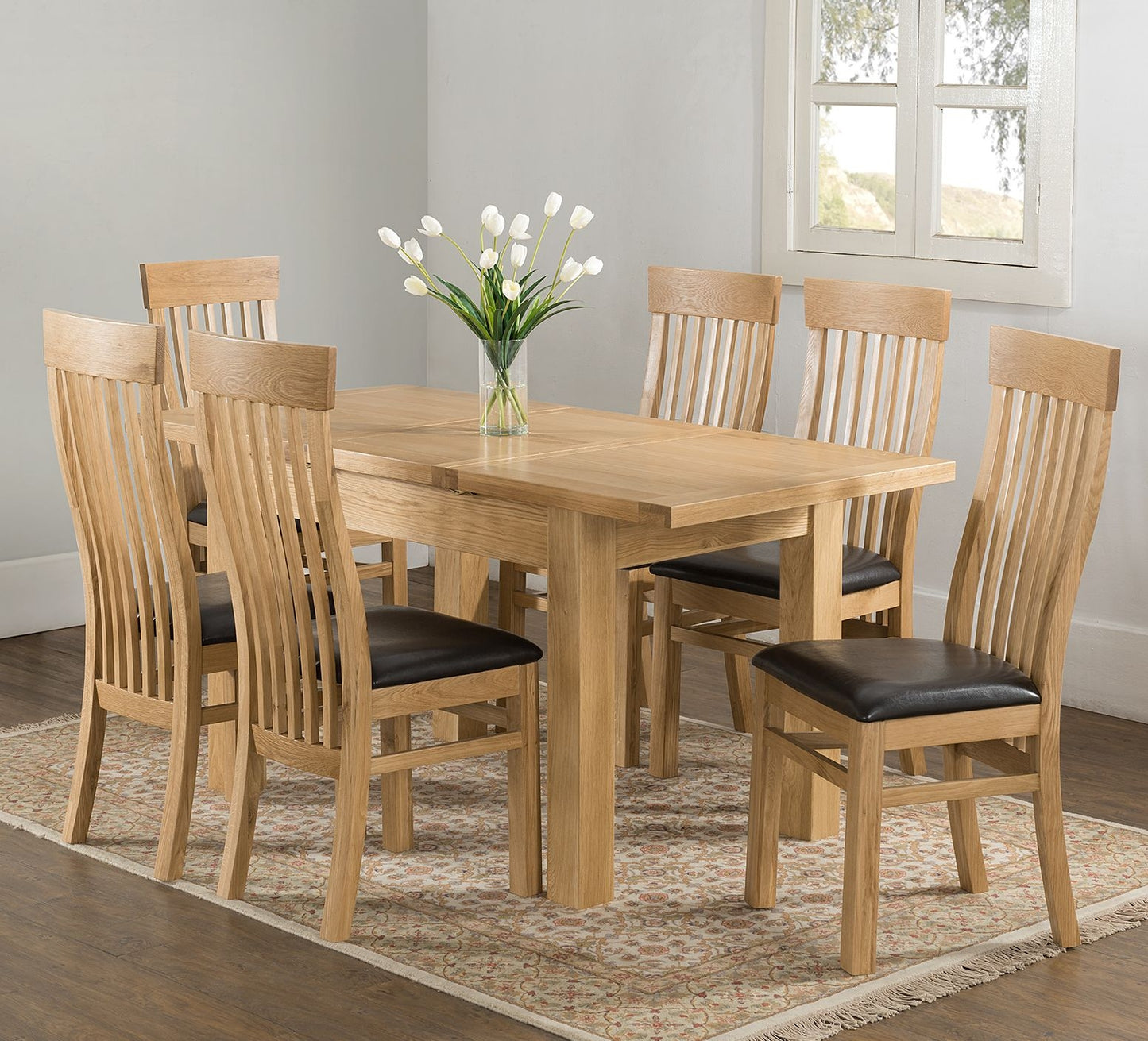 Cambridge Oak 4 Seater Butterfly Extending Dining Table