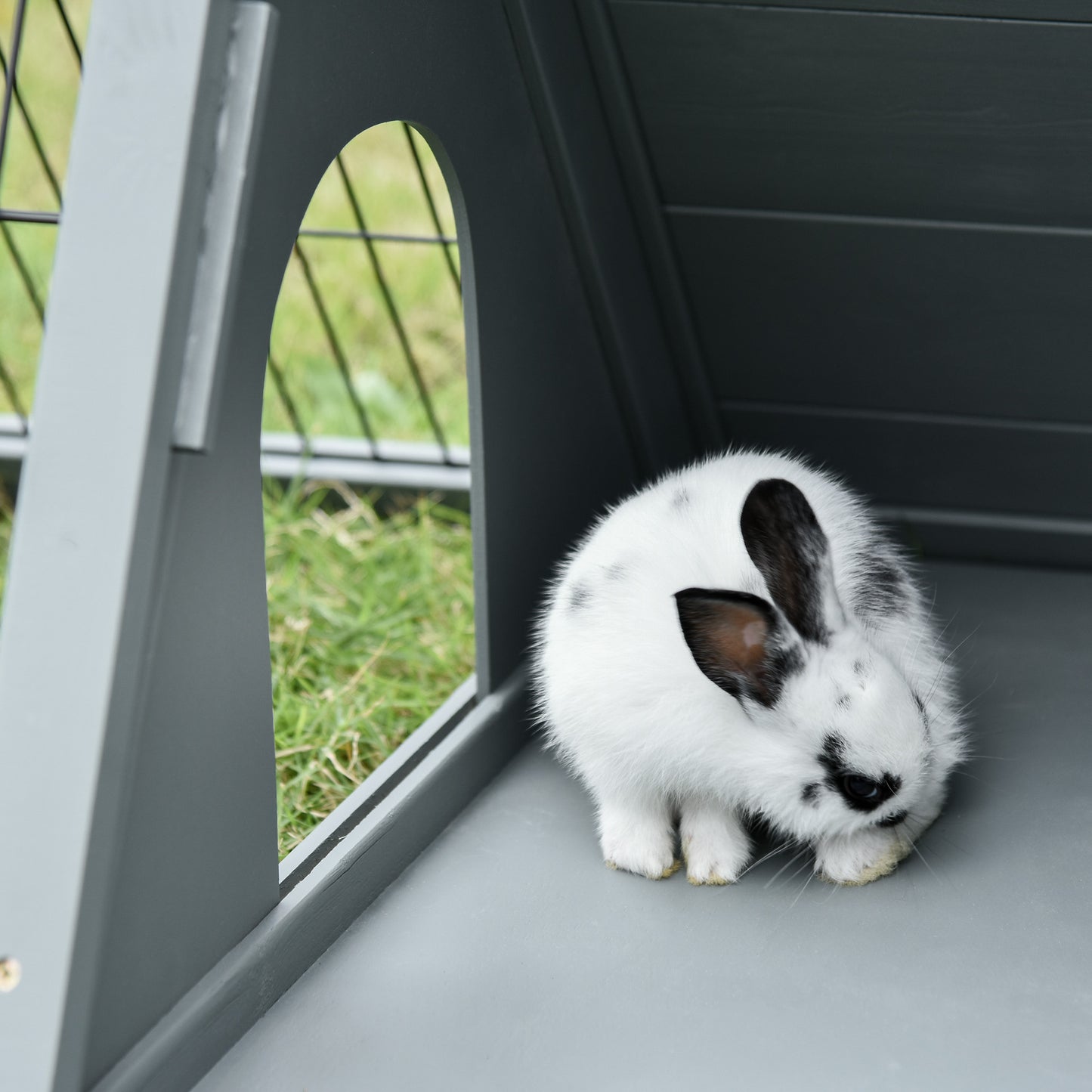 PawHut Wooden Rabbit Hutch Triangle Bunny Ferret Cage Guinea Pig Run Small Animal Hutch Grey 116 x 62.2 x 52.5 cm