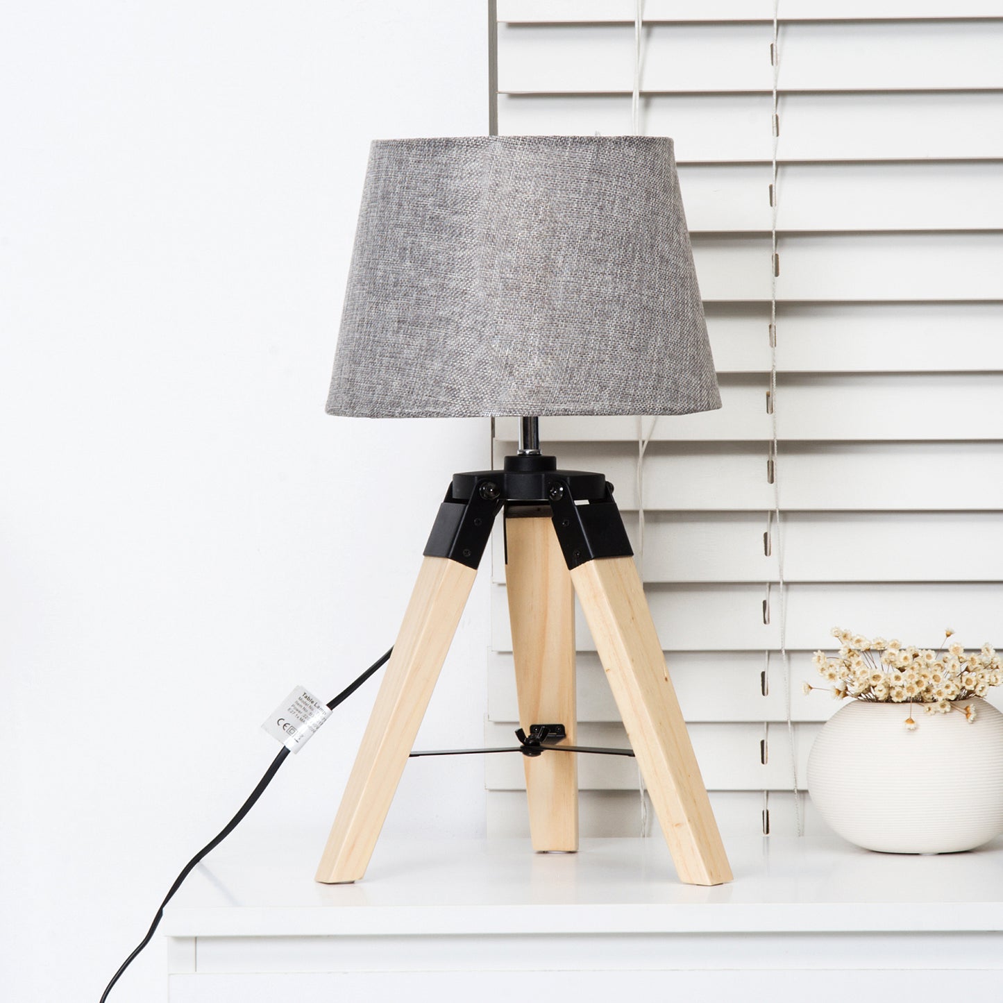 HOMCOM ooden Tripod Table Lamp for Side, Desk or End Table with E27 Bulb Base?Grey Shade?