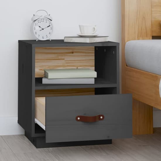 Epix Pine Wood Bedside Cabinet With 1 Drawer In Grey