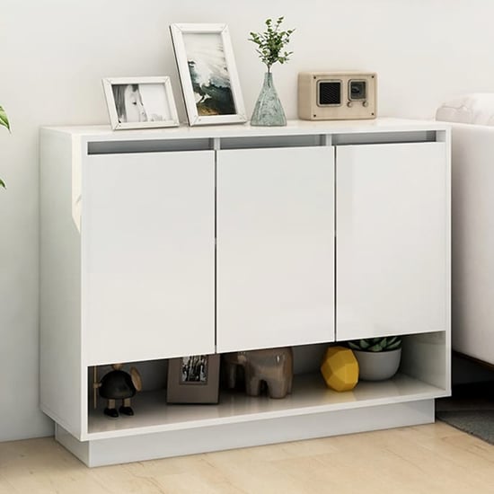 Wavery Wooden Sideboard With 3 Doors In White